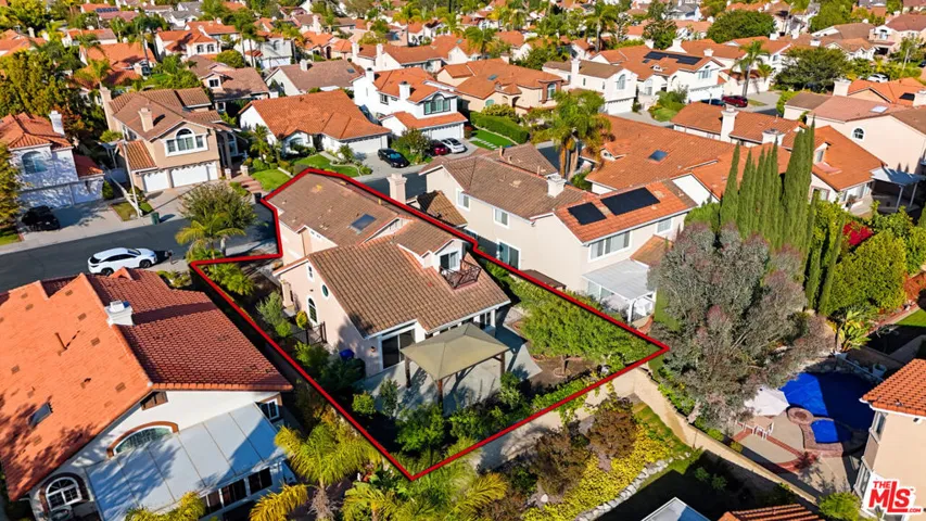 1752 Blossom Court, Newbury Park, California 91320