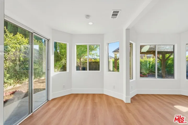 1752 Blossom Court, Newbury Park, California 91320