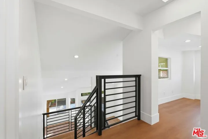 1752 Blossom Court, Newbury Park, California 91320