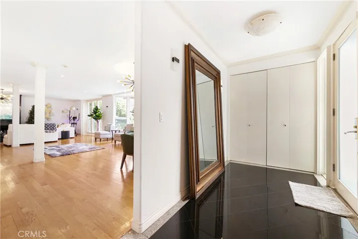 1356 Summitridge, Beverly Hills, California 90210