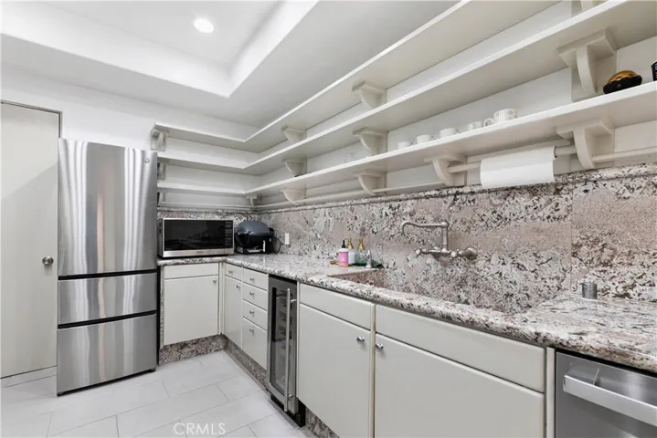 1356 Summitridge, Beverly Hills, California 90210