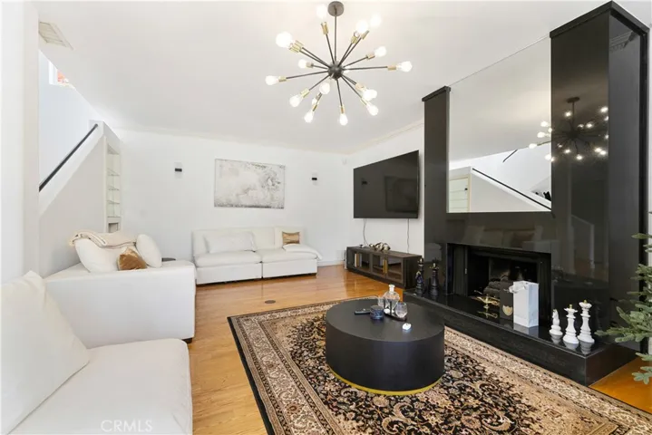 1356 Summitridge, Beverly Hills, California 90210