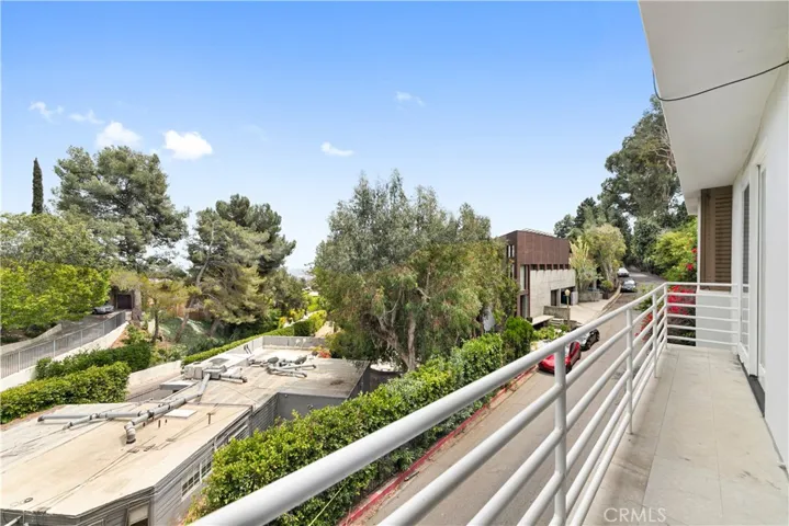 1356 Summitridge, Beverly Hills, California 90210
