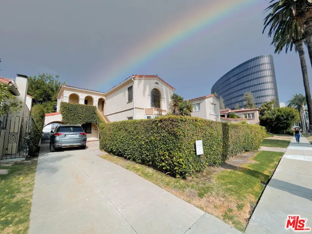 219 S Hamilton Drive 2, Beverly Hills, California 90211