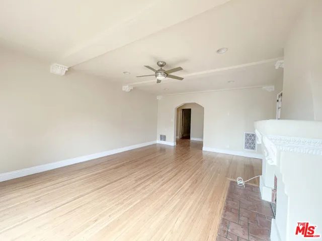 219 S Hamilton Drive 2, Beverly Hills, California 90211
