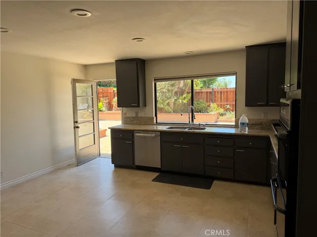 25311 Hillary, Laguna Hills, California 92653