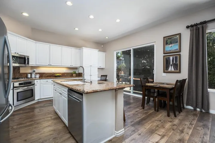 5790 Mosswood Cove, San Diego, California 92130