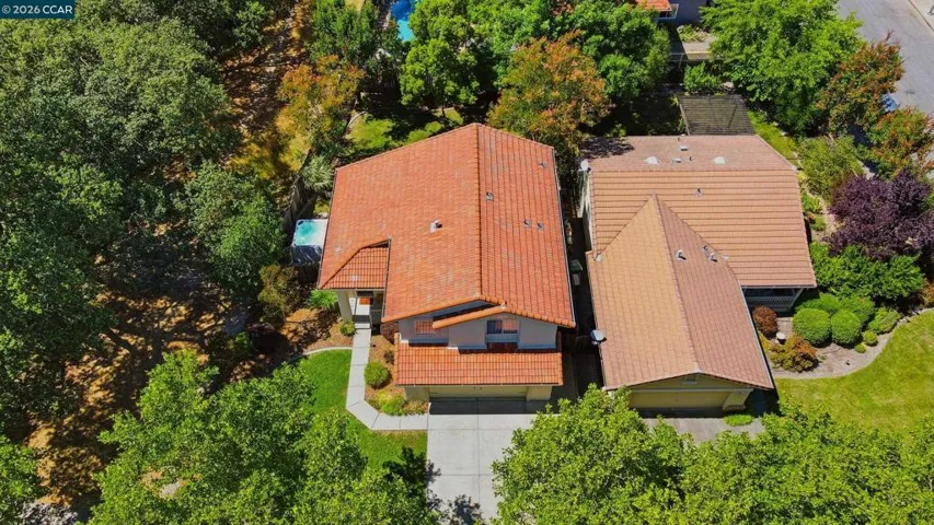 862 Foothill Dr, Windsor, California 95492