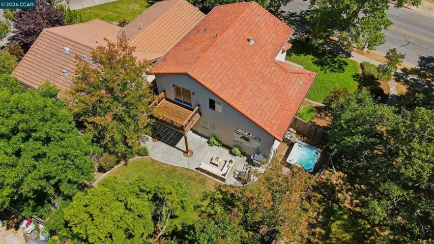 862 Foothill Dr, Windsor, California 95492