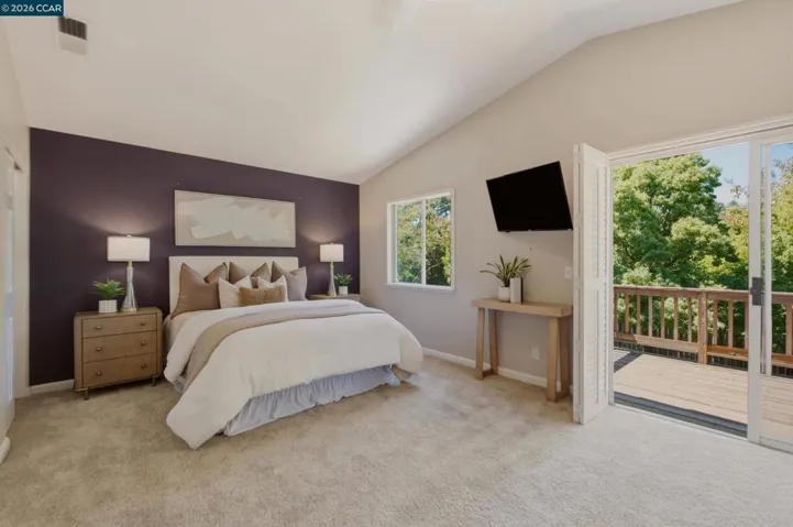 862 Foothill Dr, Windsor, California 95492