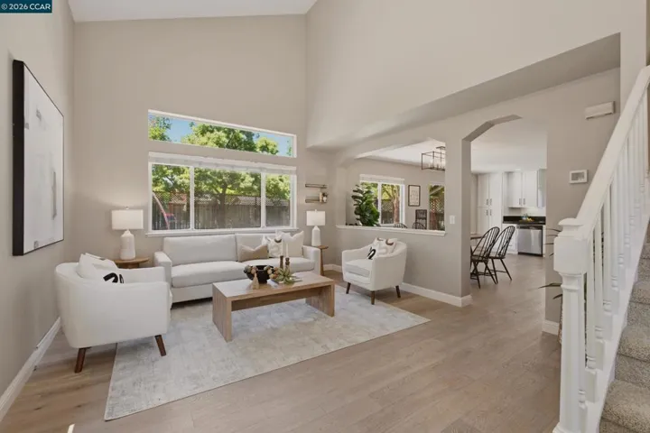 862 Foothill Dr, Windsor, California 95492