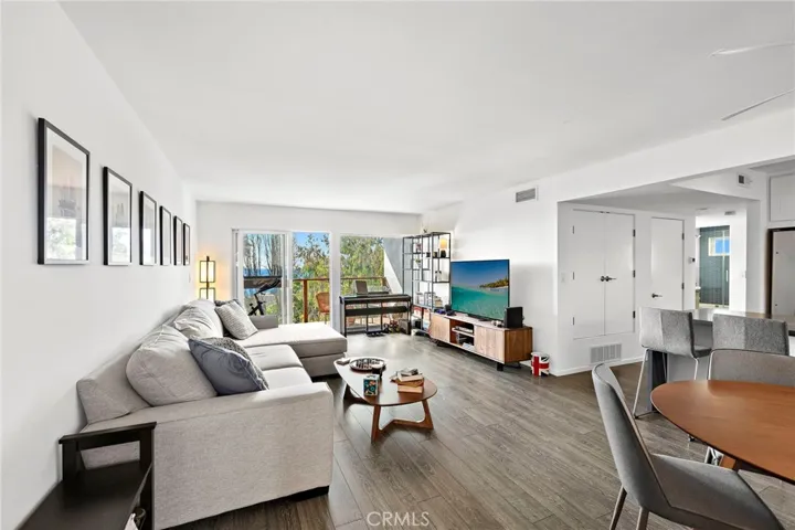 289 San Joaquin Drive, Laguna Beach, California 92651