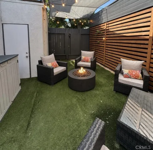 Backyard w/ gas line for firepit, virtually staged