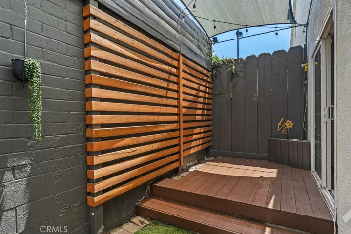 Doggie area with water bowl spot.