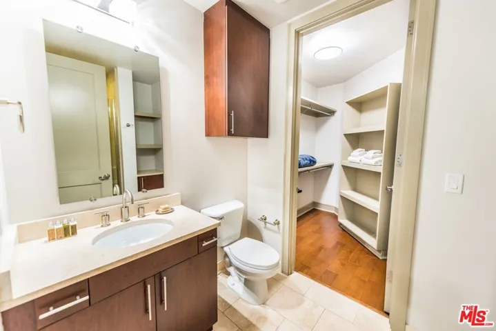 2nd en-suite bathroom