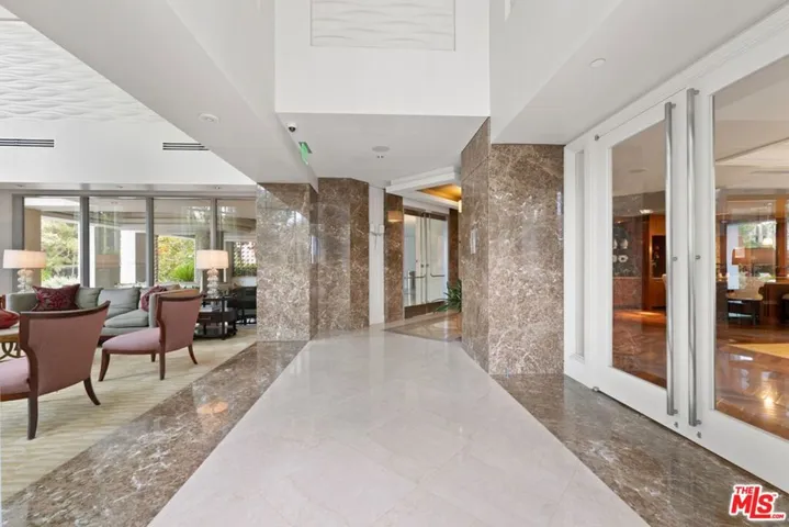 Lobby Salon