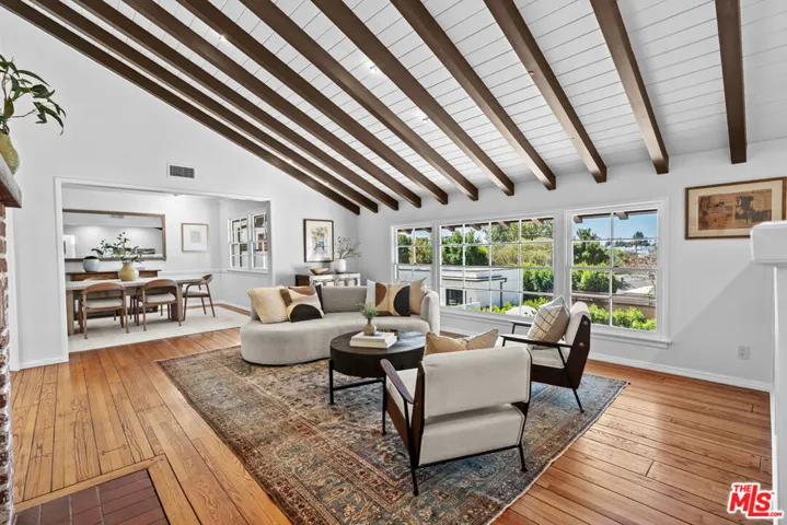13009 Greenleaf Street, Studio City, California 91604