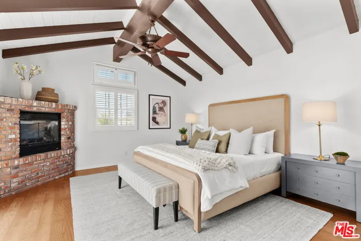 13009 Greenleaf Street, Studio City, California 91604