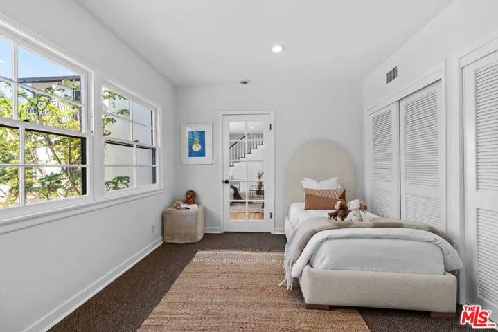 13009 Greenleaf Street, Studio City, California 91604