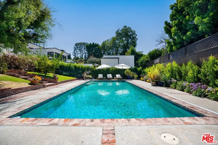 13009 Greenleaf Street, Studio City, California 91604