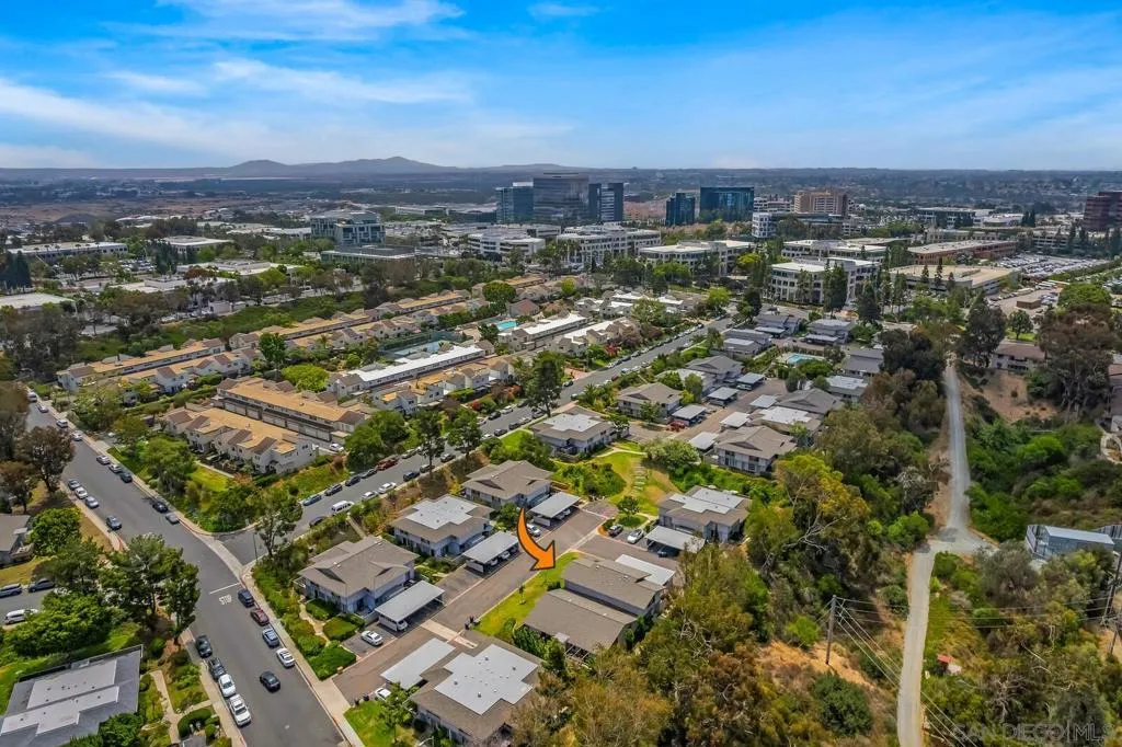 Close to premium shopping, dining, parks, and mass transit.