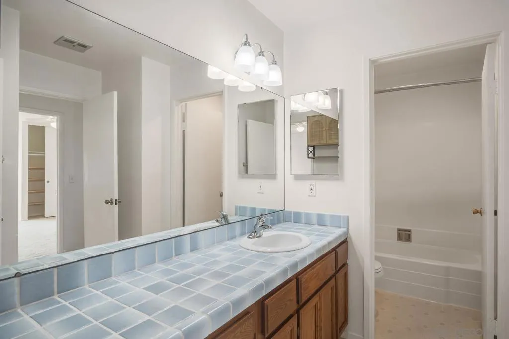 Upstairs Bathroom
