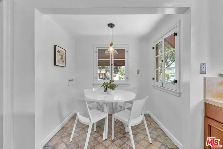 1119 Bella Vista Avenue, Pasadena, California 91107