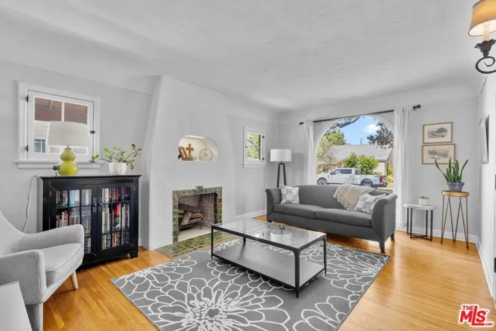1119 Bella Vista Avenue, Pasadena, California 91107