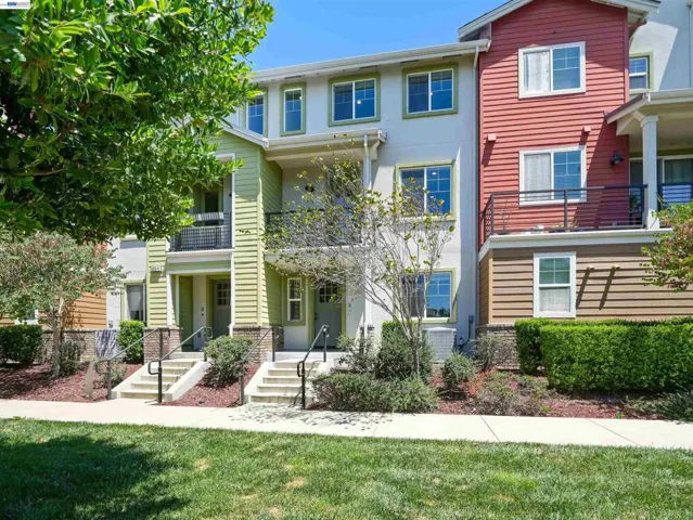 333 Basswood Cmn 8, Livermore, California 94551