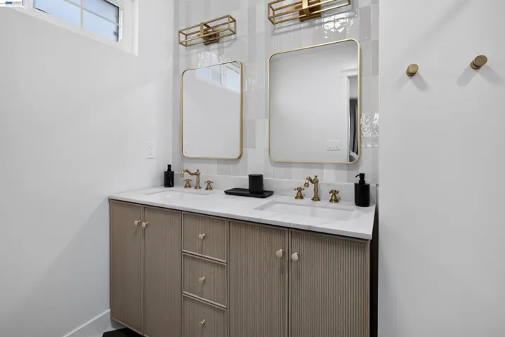 6225 Robin Ct, Pleasanton, California 94588