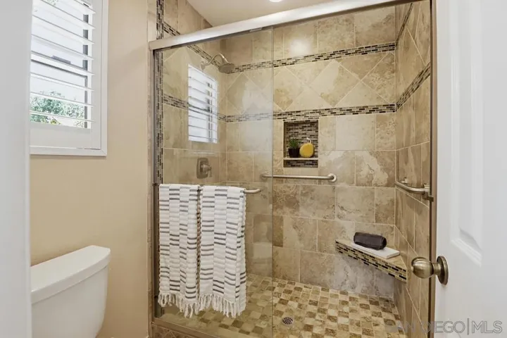2577 Camino Narciso, Alpine, California 91901
