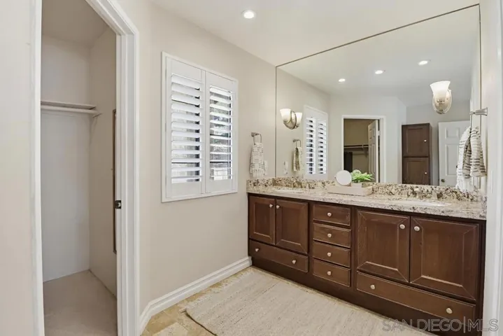 2577 Camino Narciso, Alpine, California 91901
