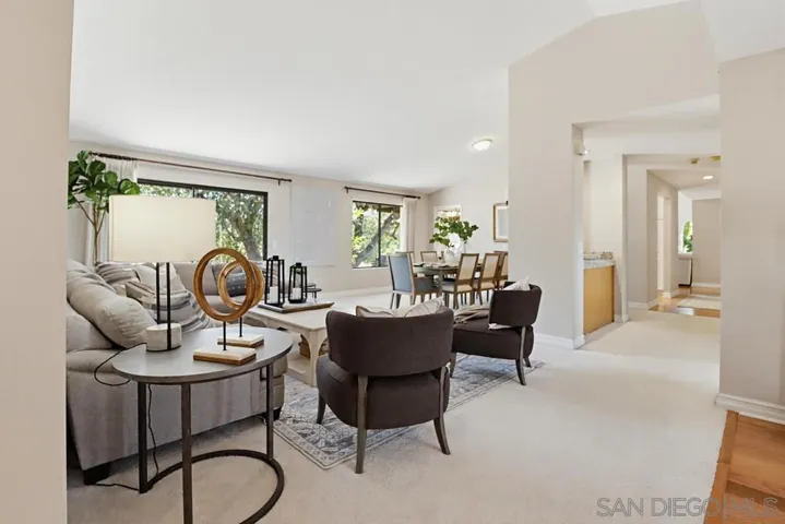 2577 Camino Narciso, Alpine, California 91901