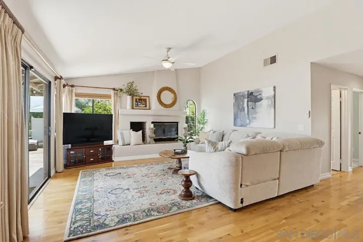 2577 Camino Narciso, Alpine, California 91901