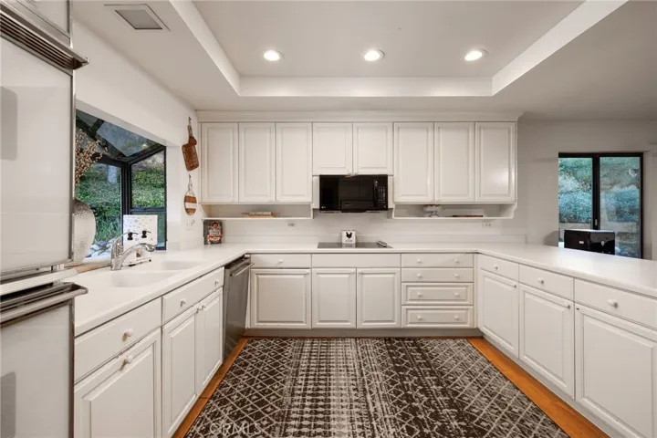 25582 Rangewood Road, Laguna Hills, California 92653