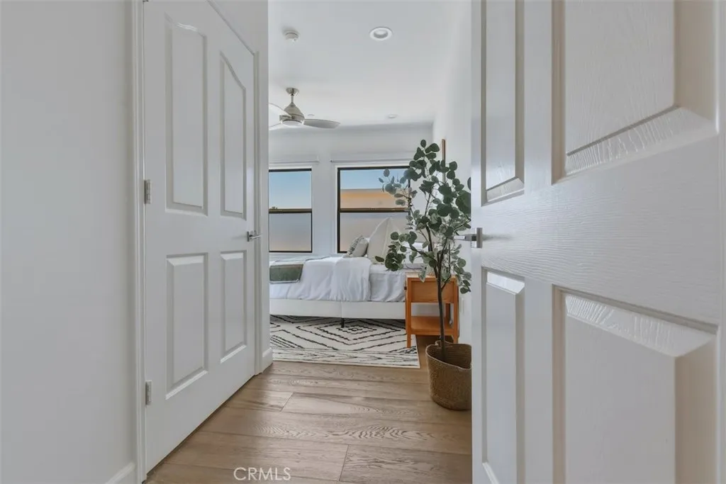 Entry to Bedroom 3