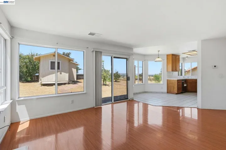 9 Beechwood Ct, Pittsburg, California 94565