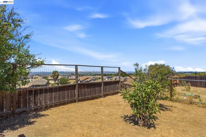 9 Beechwood Ct, Pittsburg, California 94565