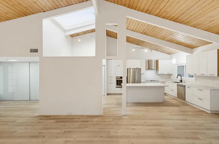 5605 Soledad, La Jolla, California 92037