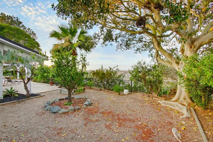 5605 Soledad, La Jolla, California 92037