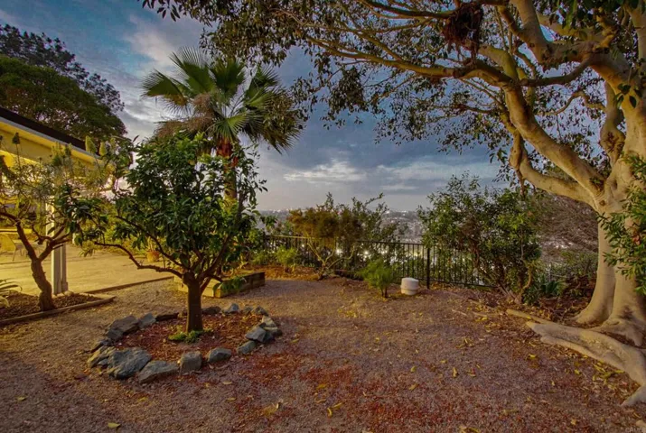 5605 Soledad, La Jolla, California 92037