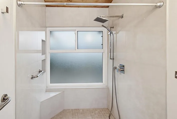 5605 Soledad, La Jolla, California 92037