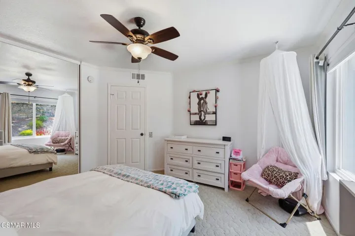 32-032_F8_12400 Cherry Grove