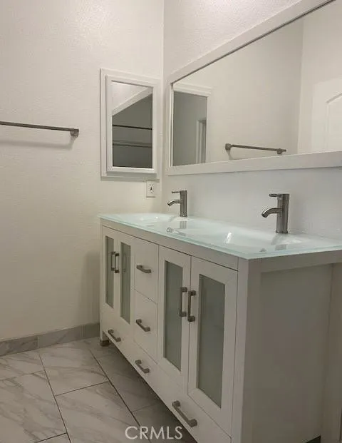 Double Vanity Primary En Suite Bath #1 Double Vanity Primary En Suite Bath #1