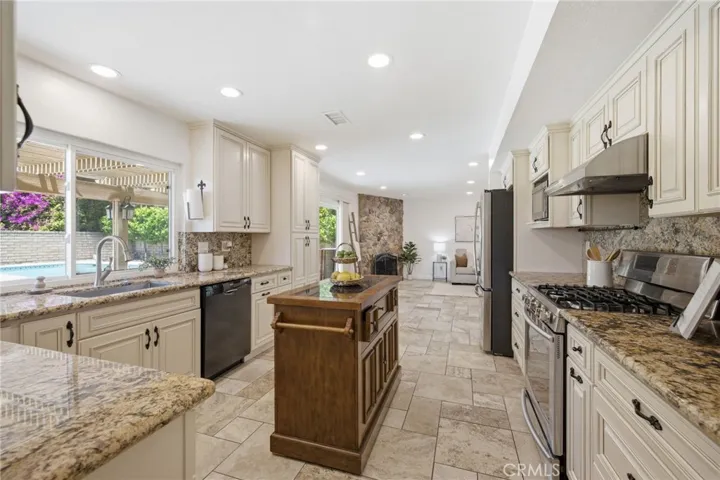 13306 Noble, Chino, California 91710