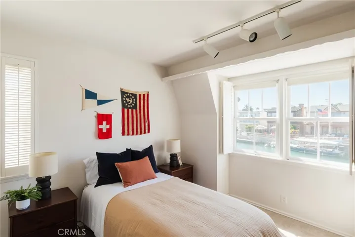 181 Rivo Alto Canal, Long Beach, California 90803