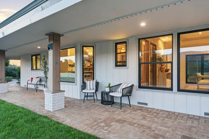 26201 Dori Lane, Los Altos Hills, California 94022