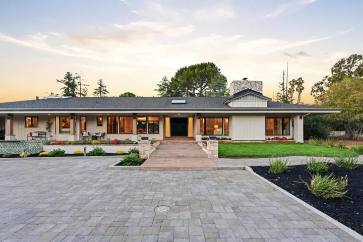26201 Dori Lane, Los Altos Hills, California 94022