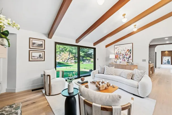 26201 Dori Lane, Los Altos Hills, California 94022