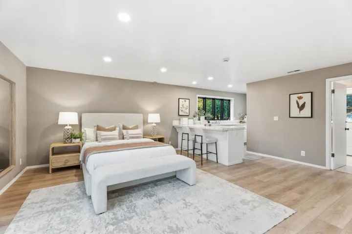 26201 Dori Lane, Los Altos Hills, California 94022